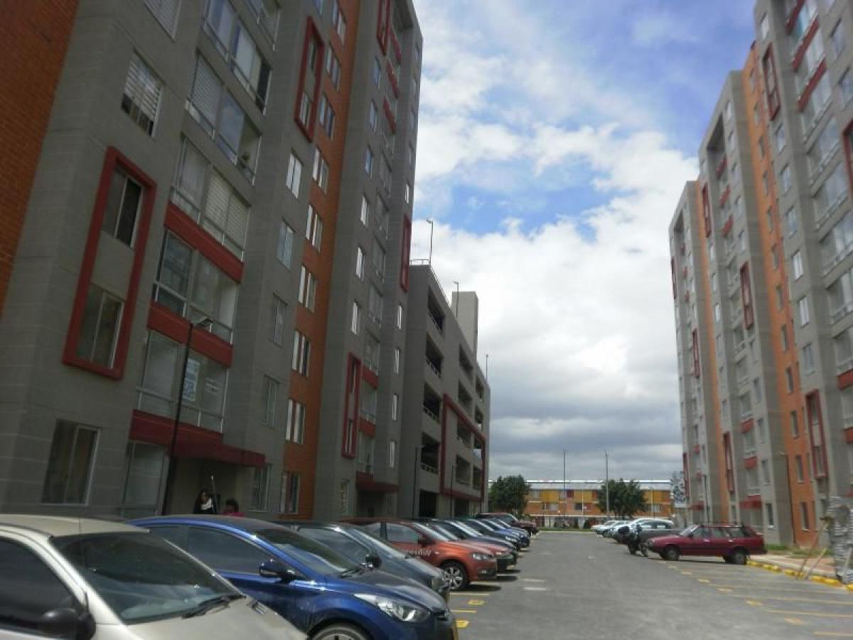 3 bedrooms House in Bogota, Colombia No. 10646