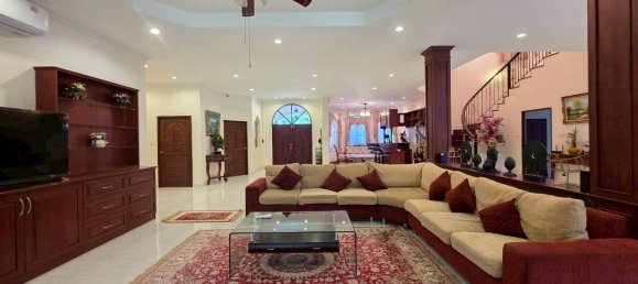 5 chambres house à louer à Chon Buri, Chonburi, Eastern Thailand, Thailand № 67318 7