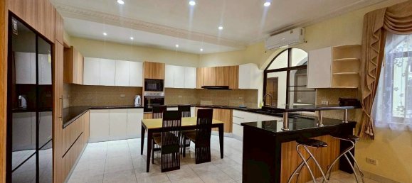 5 chambres house à louer à Chon Buri, Chonburi, Eastern Thailand, Thailand № 67318 21