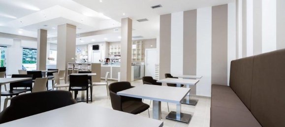 2 rooms Commercial property in Cassano d'Adda, Italy No. 176898 4