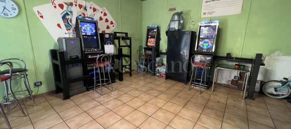 Propriété commerciale à Fiumicino, Italy 80m² No. 269105 9