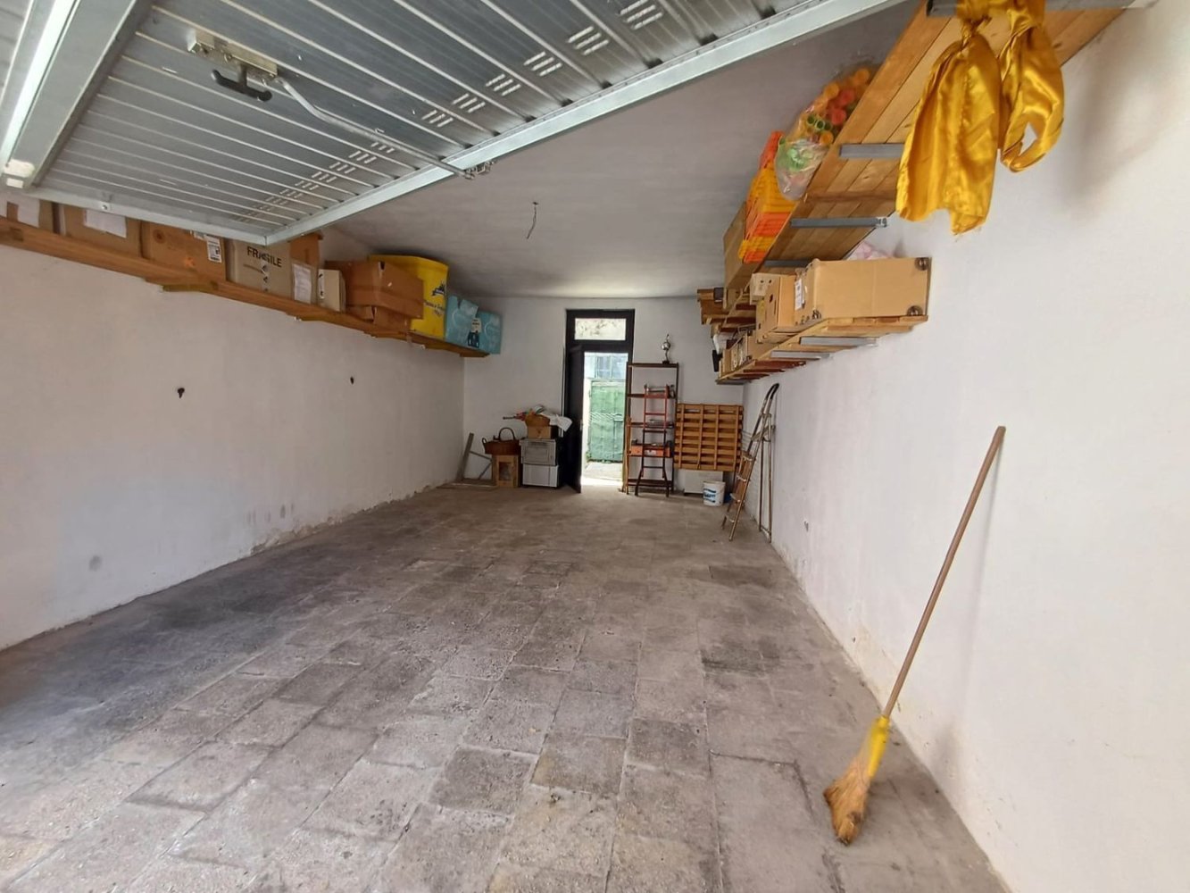 Гараж 38м² в Тускания, Италия № 306695