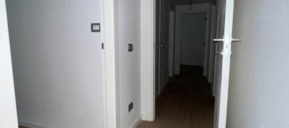 Квартира с 6 комнатами в Пигаццано, Италия № 23317 9