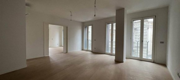 Квартира с 6 комнатами в Пигаццано, Италия № 23317 3