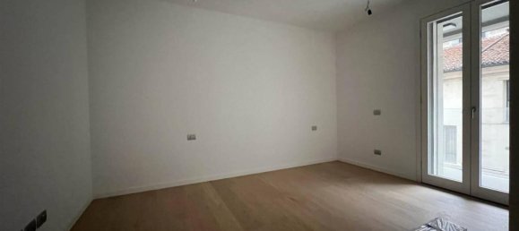 Квартира с 6 комнатами в Пигаццано, Италия № 23317 8