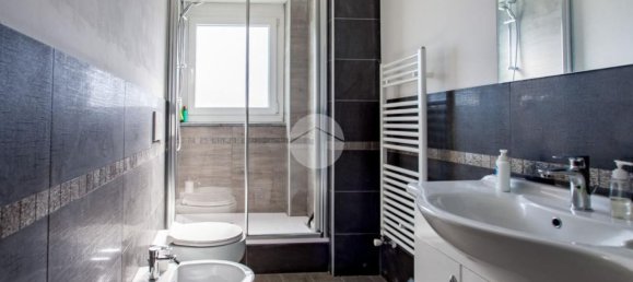 5 Schlafzimmer Haus in Val della Torre, Italy, Nr. 333120 13