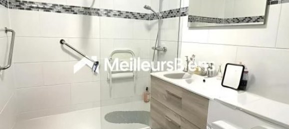 2 bedrooms Apartment in Gagny, France No. 325625 4