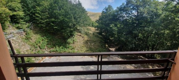 2 bedrooms Apartment in Micigliano, Italy No. 350491 5