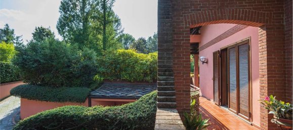 7 rooms Villa in Guanzate, Italy No. 333716 50