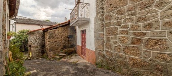 3 غرف نوم منزل في Covilha, Portugal رقم 42230 23