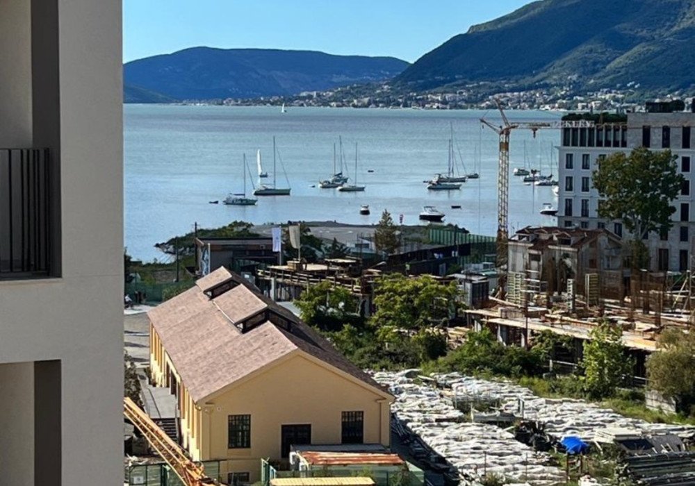 63m² Apartment in Tivat, Montenegro No. 1766