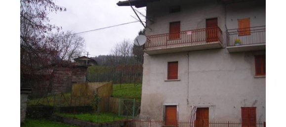 3 bedrooms House in San Giovanni Bianco, Italy No. 252632 7