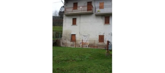 3 bedrooms House in San Giovanni Bianco, Italy No. 252632 3