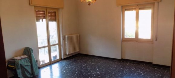5 rooms Apartment in Imperia, Italy No. 224859 10