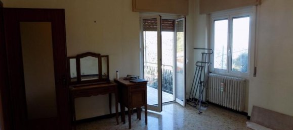 5 rooms Apartment in Imperia, Italy No. 224859 15