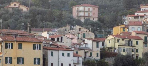5 rooms Apartment in Imperia, Italy No. 224859 2