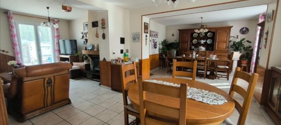 Casa de 4 dormitorios en Eure, France No. 356532 2