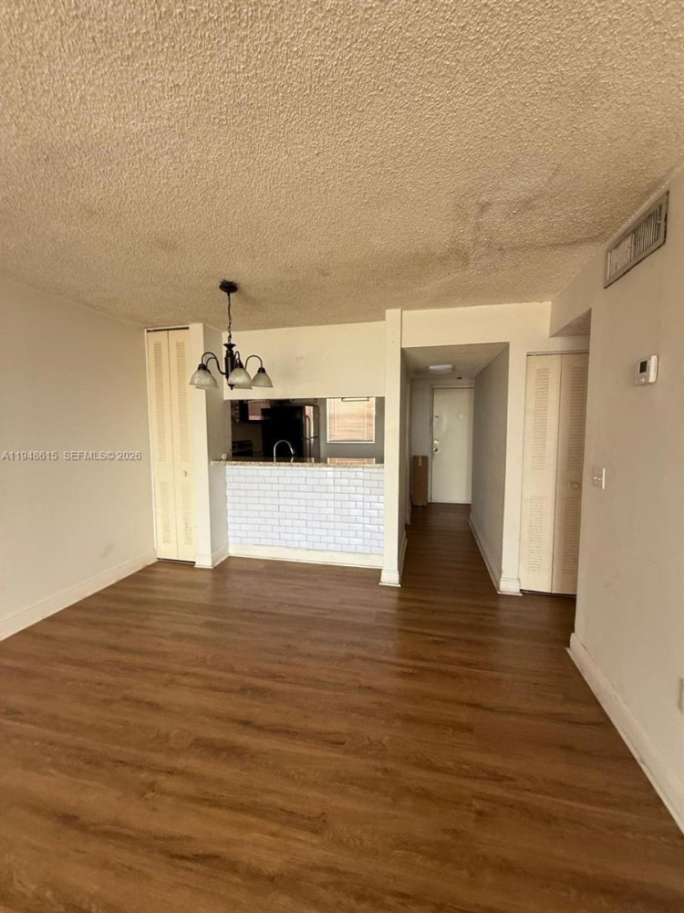 2 bedrooms Commercial property for sale in Miami, Miami-Dade, Florida, USA № 615476