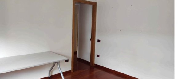 4-salle Appartement à Pignola, Italy No. 36975 24