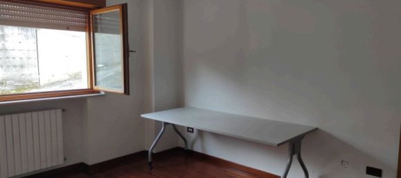 4-salle Appartement à Pignola, Italy No. 36975 25