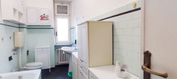 2 bedrooms Apartment in Turin, Italy No. 350021 16