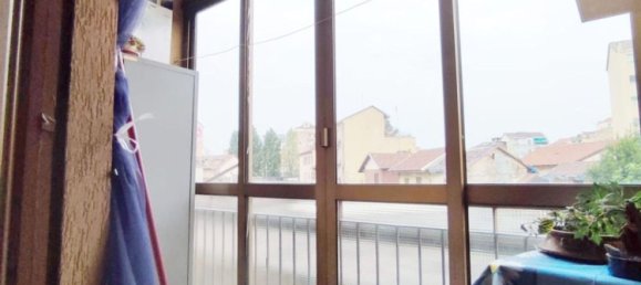 2 bedrooms Apartment in Turin, Italy No. 350021 11