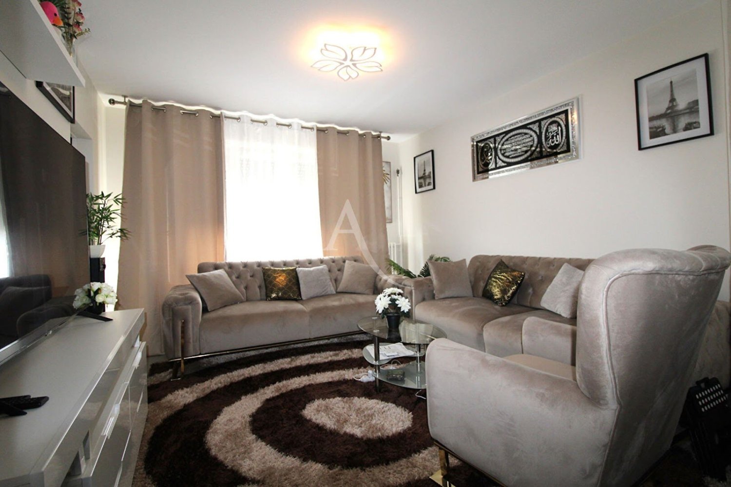 2 bedrooms Apartment in Blois, France No. 226444