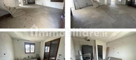 3 Schlafzimmer Wohnung in Giussano, Italy, Nr. 215506 10