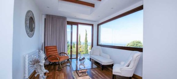 4 Schlafzimmer Villa in Paphos, Cyprus, Nr. 6612 3