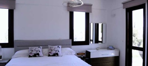 4 Schlafzimmer Villa in Paphos, Cyprus, Nr. 6612 8