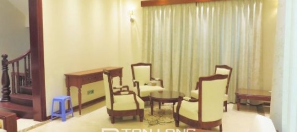 4 Schlafzimmer Villa in Long Bien, Vietnam, Nr. 3392 3