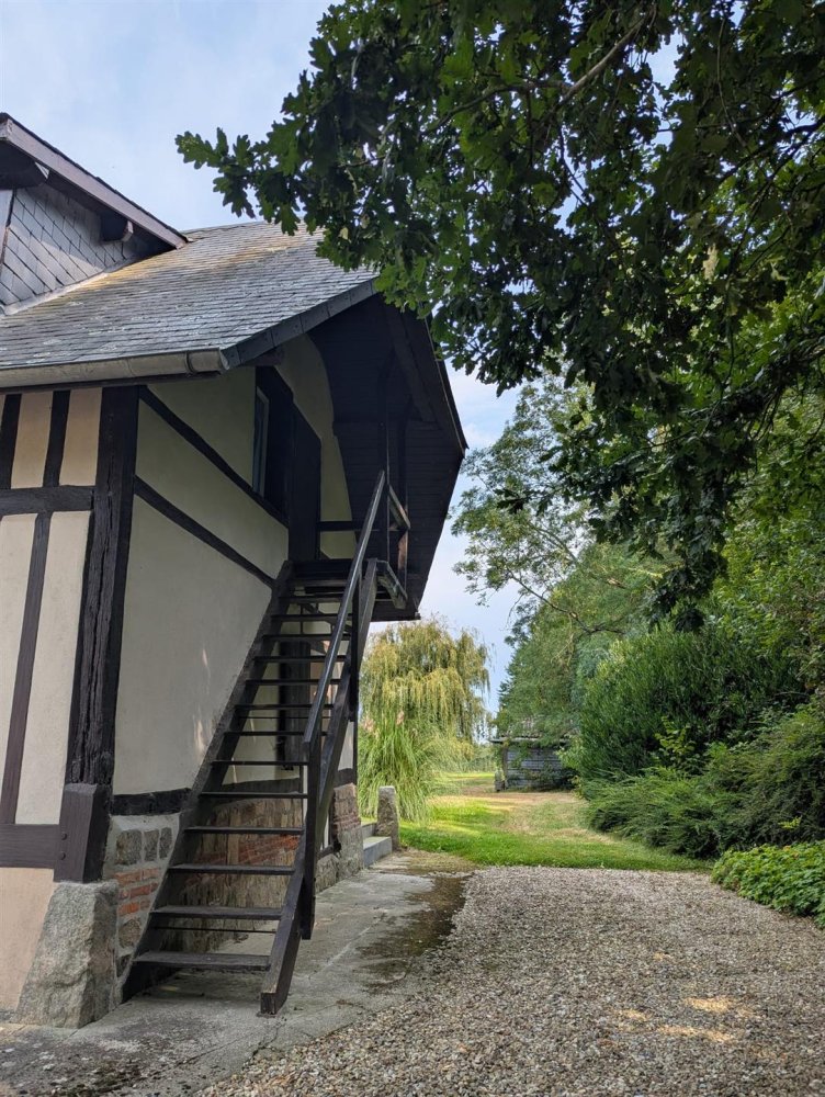 6 bedrooms House in Seine-Maritime, France No. 361745