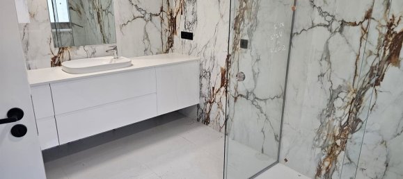 5 bedrooms House in Vila Nova de Gaia, Portugal No. 16760 18