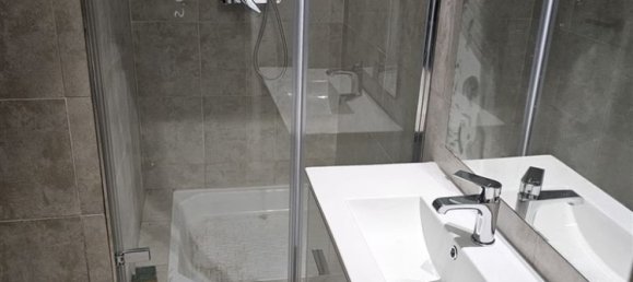 5 bedrooms House in Vila Nova de Gaia, Portugal No. 16760 16