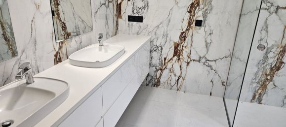 5 bedrooms House in Vila Nova de Gaia, Portugal No. 16760 17