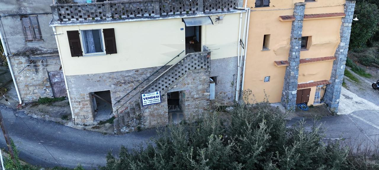 3 rooms House in Ventimiglia, Italy No. 153779