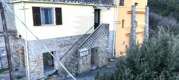 3 rooms House in Ventimiglia, Italy No. 153779 16