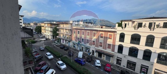 3 bedrooms Apartment in Cassino, Italy No. 83473 2