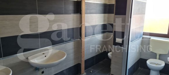 5 rooms Building in Catanzaro, Italy No. 53029 3