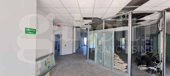 5 rooms Building in Catanzaro, Italy No. 53029 8