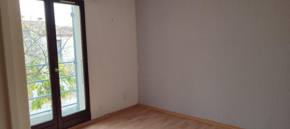 3 bedrooms House in Avignon, France No. 202464 2