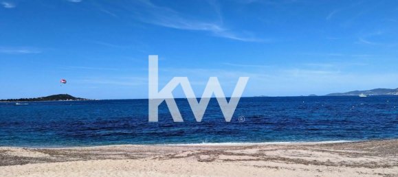 Квартира с 1 спальней в Пьетрозелла, Франция № 159384 13