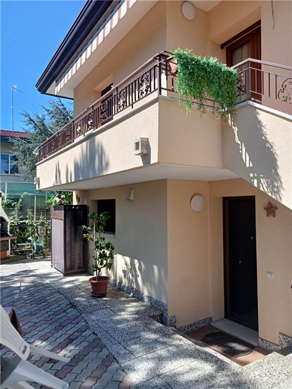 Вилла с 3 спальнями в Спинея, Италия № 351559