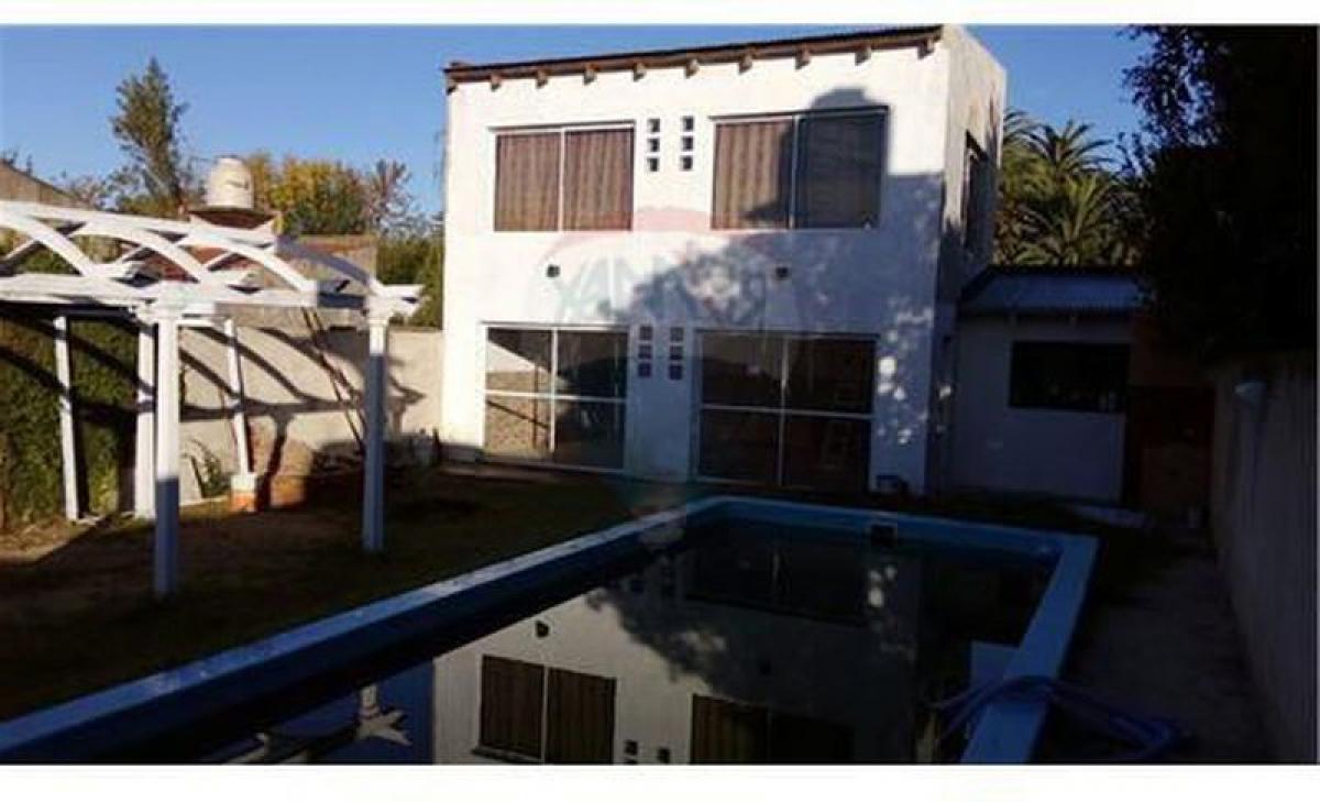 3 bedrooms House in Campo Creado, Argentina No. 12309