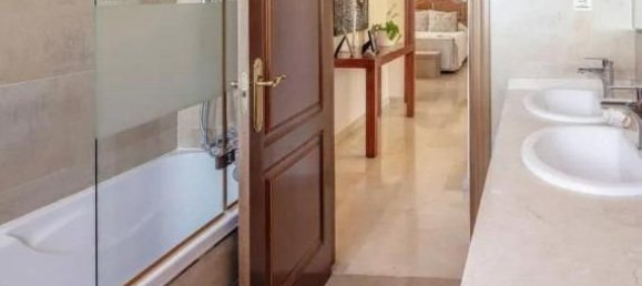 6 غرف نوم فيلا في Benalmadena, Spain رقم 141846 19