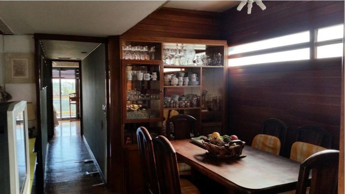 5 bedrooms Apartment in Buenos Aires, Argentina No. 101123