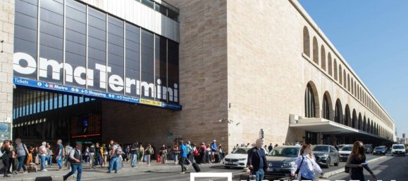 1 room Commercial property in Rome, Italy No. 277623 3