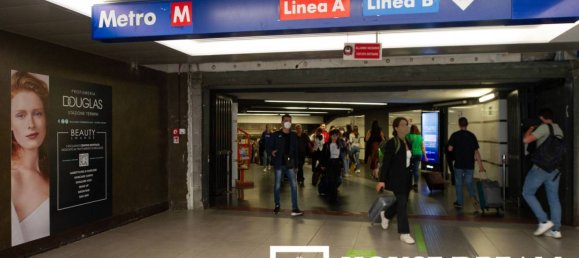 1 room Commercial property in Rome, Italy No. 277623 13