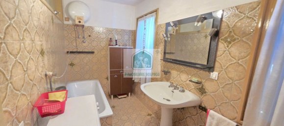 5 bedrooms House in Volpago del Montello, Italy No. 343271 6