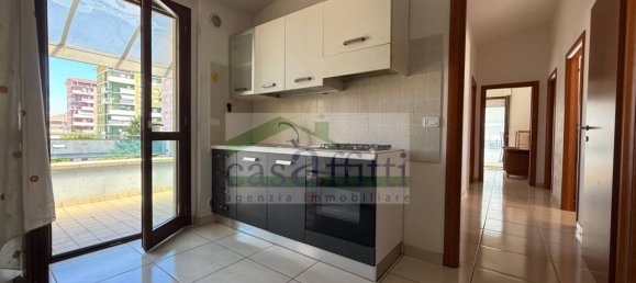 3 bedrooms Apartment in Chieti, Italy No. 272318 5
